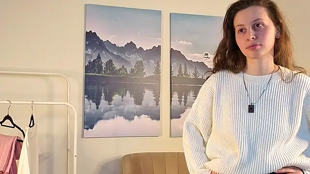 Snapshot of CarlotaAllemand chatting on 12-18-25, 06:41 CarlotaAllemand online show from 12-18-25, 06:41