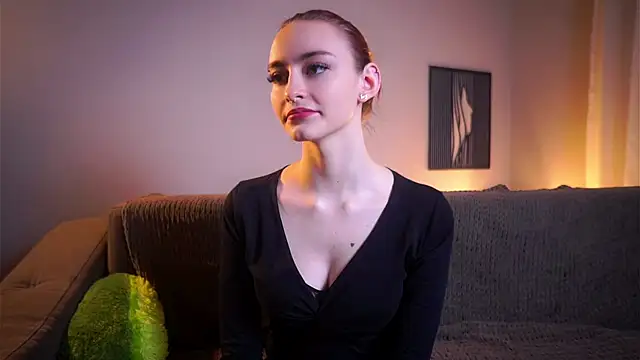 BeckiMacreno online show from 12-22-25, 11:51