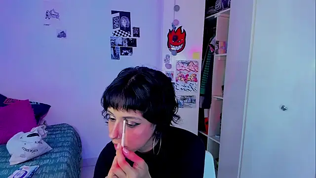 Snapshot of harakitty_ chatting on 03-27-26, 07:24 harakitty online show from 03-27-26, 07:24