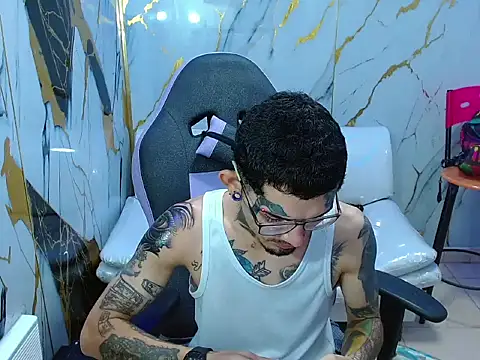 Snapshot of Boy_tatto77 chatting on 05-22-26, 11:16 Boy tatto77 online show from 05-22-26, 11:16