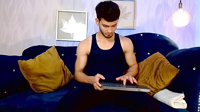 Snapshot of HarryFosster chatting on 06-04-26, 06:36 HarryFosster online show from 06-04-26, 06:36