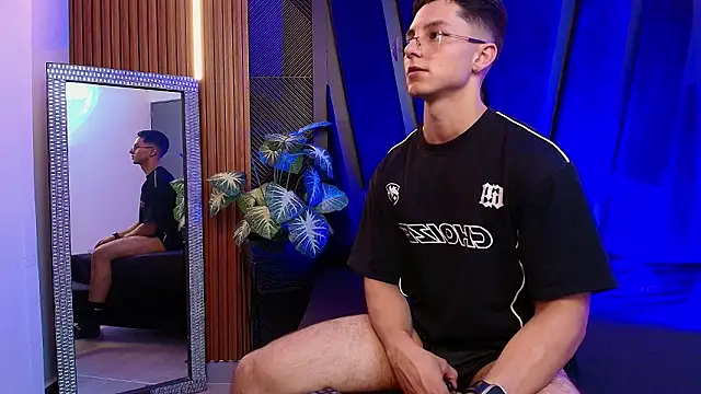 Snapshot of Noah_Clarkk chatting on 02-11-26, 11:32 Noah Clarkk online show from 02-11-26, 11:32