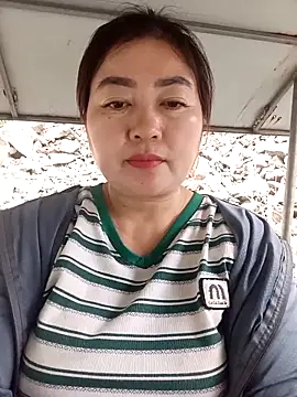 Snapshot of Jumi_livesexy chatting on 02-25-26, 01:26 Jumi livesexy online show from 02-25-26, 01:26