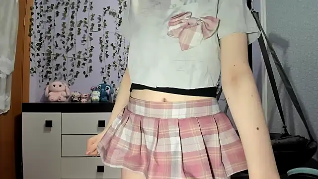 Yoonhee ki online show from 02-10-26, 04:33