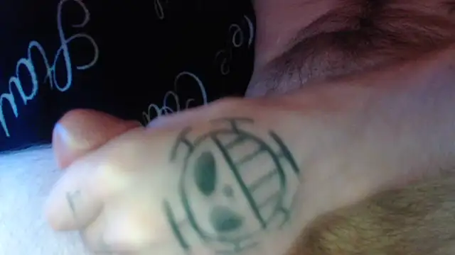 Snapshot of allurhedo chatting on 12-18-25, 02:45 allurhedo online show from 12-18-25, 02:45