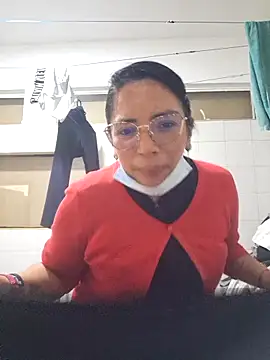 BoniFox  online show from 12-18-25, 02:12