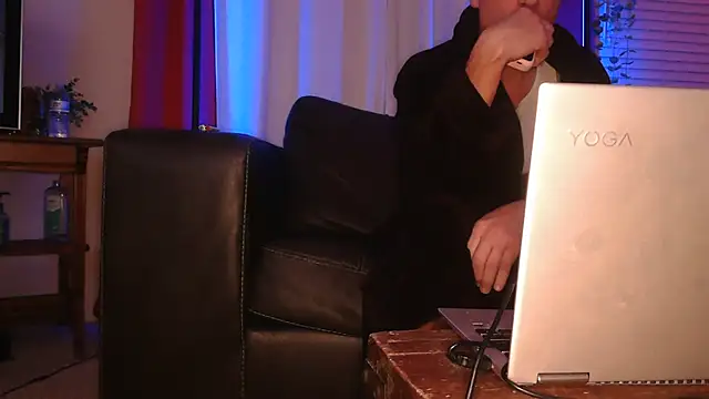 MISTERANDDEMI online show from 12-23-25, 03:59