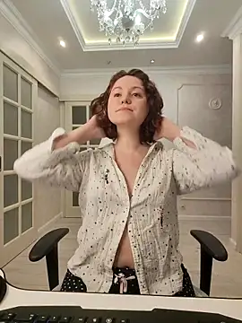 LondonMiley online show from 02-02-26, 03:11