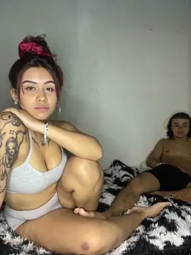 Snapshot of Exotic_couplex chatting on 02-21-26, 01:17 Exotic couplex online show from 02-21-26, 01:17