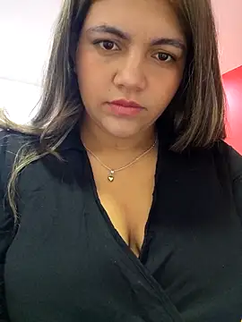 Snapshot of Ivy_enjoy chatting on 04-24-26, 05:48 Ivy enjoy online show from 04-24-26, 05:48