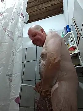 luis8558 online show from 01-09-26, 06:38