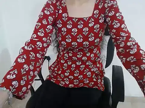 Snapshot of Farhana_beautyfull chatting on 02-26-26, 04:44 Farhana beautyfull online show from 02-26-26, 04:44