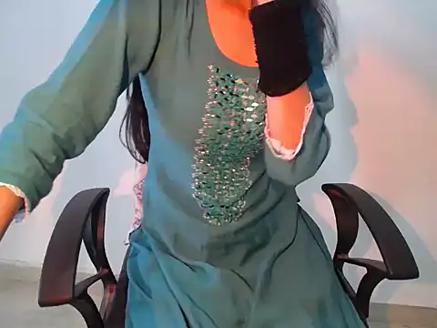 Farhana beautyfull online show from 03-21-26, 08:19