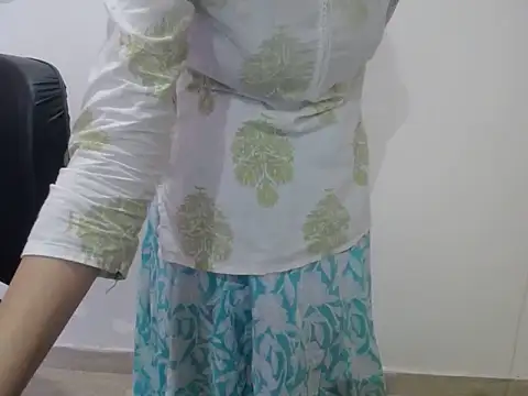 Farhana beautyfull online show from 04-15-26, 04:41