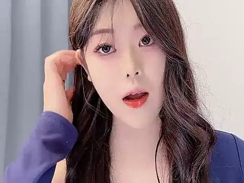 Snapshot of smalldaisy chatting on 01-14-26, 01:55 smalldaisy online show from 01-14-26, 01:55