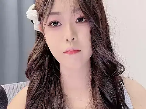 Snapshot of smalldaisy chatting on 01-16-26, 01:53 smalldaisy online show from 01-16-26, 01:53