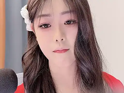 Snapshot of smalldaisy chatting on 01-19-26, 02:48 smalldaisy online show from 01-19-26, 02:48