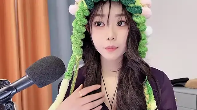 Snapshot of smalldaisy chatting on 02-03-26, 06:40 smalldaisy online show from 02-03-26, 06:40