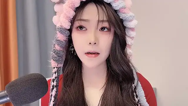 Snapshot of smalldaisy chatting on 02-10-26, 02:04 smalldaisy online show from 02-10-26, 02:04