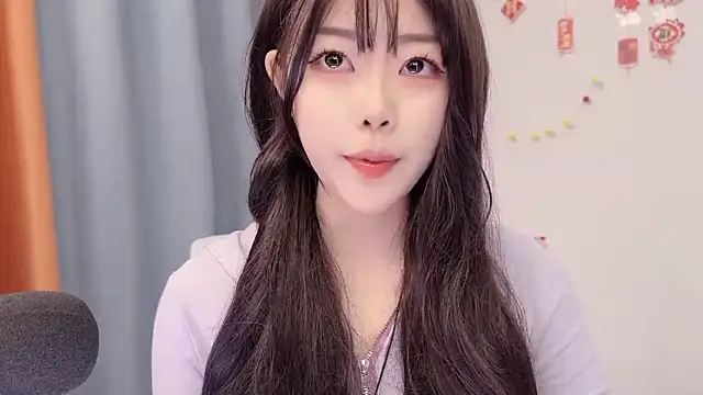 Snapshot of smalldaisy chatting on 02-15-26, 11:41 smalldaisy online show from 02-15-26, 11:41