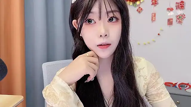 Snapshot of smalldaisy chatting on 02-28-26, 02:23 smalldaisy online show from 02-28-26, 02:23