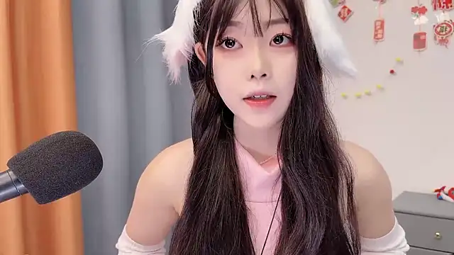 Snapshot of smalldaisy chatting on 03-01-26, 02:35 smalldaisy online show from 03-01-26, 02:35