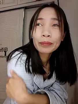 Snapshot of baby-9371 chatting on 12-19-25, 02:35 baby-9371 online show from 12-19-25, 02:35