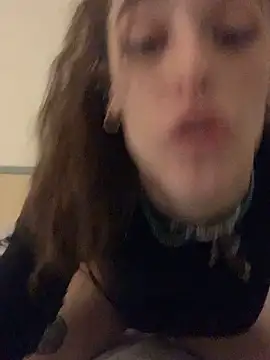 Snapshot of 4lien chatting on 03-28-26, 09:31 4lien online show from 03-28-26, 09:31