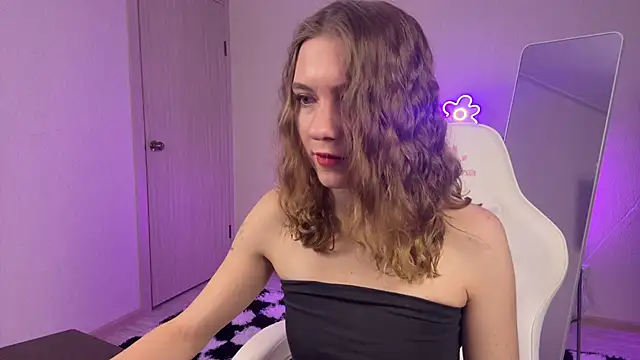 KellySunn online show from 03-03-26, 07:14