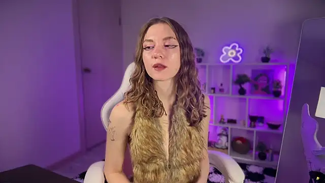 KellySunn online show from 04-17-26, 08:06