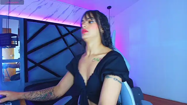 Snapshot of Lili_Evanss chatting on 02-02-26, 12:37 Lili Evanss online show from 02-02-26, 12:37