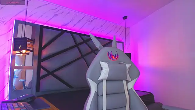 Snapshot of Lili_Evanss chatting on 02-04-26, 12:11 Lili Evanss online show from 02-04-26, 12:11