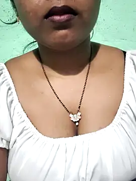 Snapshot of Eashita_01 chatting on 01-19-26, 01:37 Eashita 01 online show from 01-19-26, 01:37