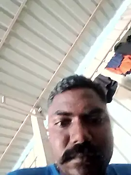 Snapshot of Tamilpaiyan07 chatting on 02-11-26, 02:49 Tamilpaiyan07 online show from 02-11-26, 02:49