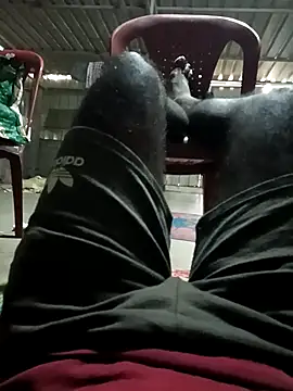 Snapshot of Tamilpaiyan07 chatting on 02-19-26, 02:29 Tamilpaiyan07 online show from 02-19-26, 02:29