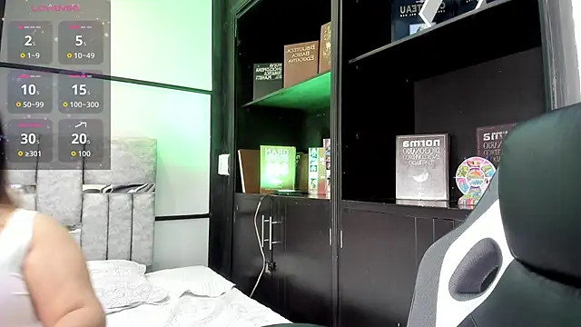 Snapshot of AmbarBrownn_ chatting on 02-18-26, 08:49 AmbarBrownn online show from 02-18-26, 08:49