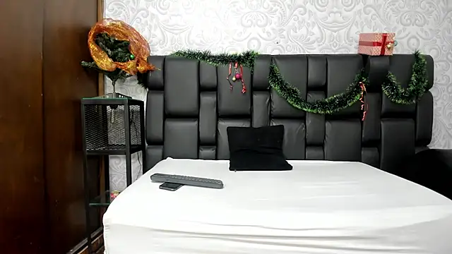 Snapshot of KyleBakerr chatting on 12-19-25, 09:55 KyleBakerr online show from 12-19-25, 09:55