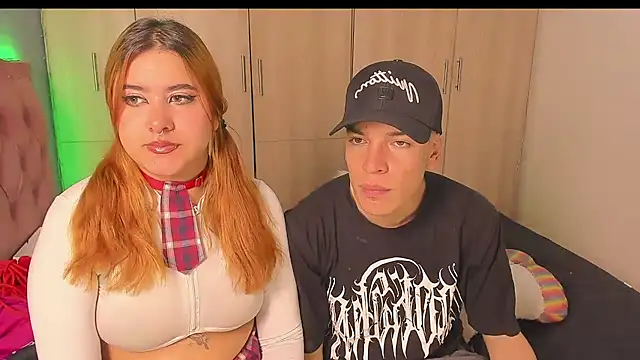 Snapshot of rosse_foxter chatting on 05-30-26, 11:57 rosse foxter online show from 05-30-26, 11:57