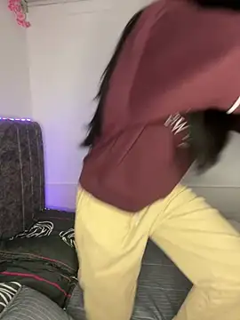 junorise23 online show from 04-19-26, 04:45