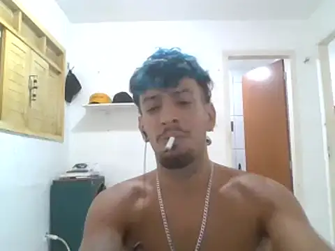 Snapshot of alpalo420 chatting on 02-09-26, 10:25 alpalo420 online show from 02-09-26, 10:25