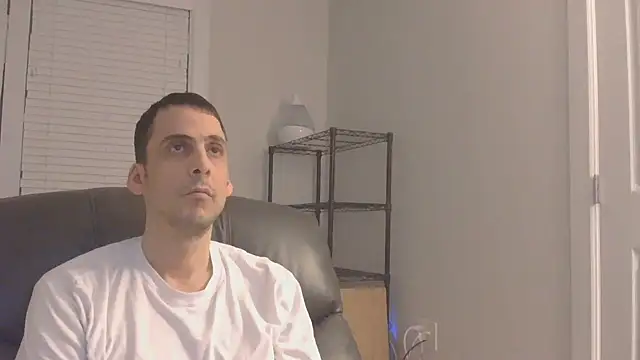 Snapshot of SissyJosh chatting on 12-20-25, 03:13 SissyJosh online show from 12-20-25, 03:13