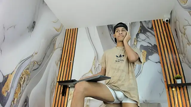 Victor LatinBoy online show from 01-13-26, 12:10