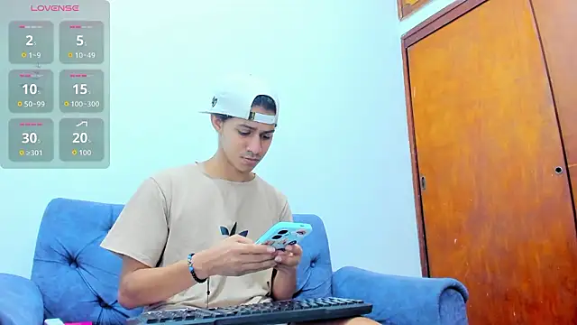 Victor LatinBoy online show from 03-09-26, 03:21