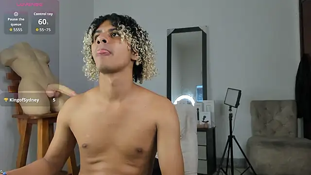 Victor LatinBoy online show from 03-30-26, 10:16