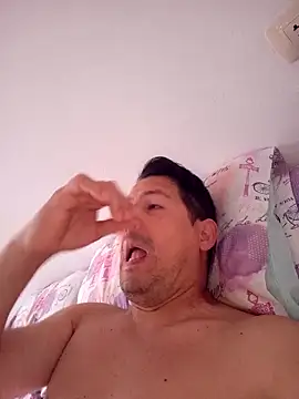 chico-en-tanga online show from 03-25-26, 11:11