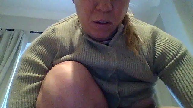 Snapshot of jennyblondeuk chatting on 01-13-26, 02:55 jennyblondeuk online show from 01-13-26, 02:55