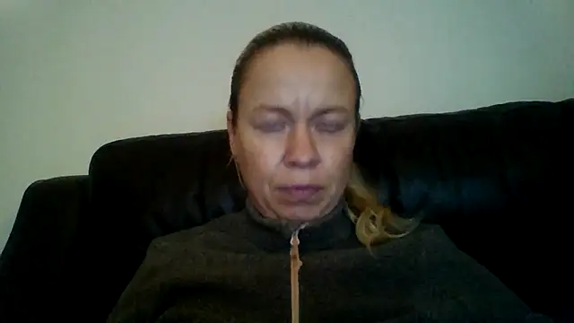 jennyblondeuk online show from 01-17-26, 07:39