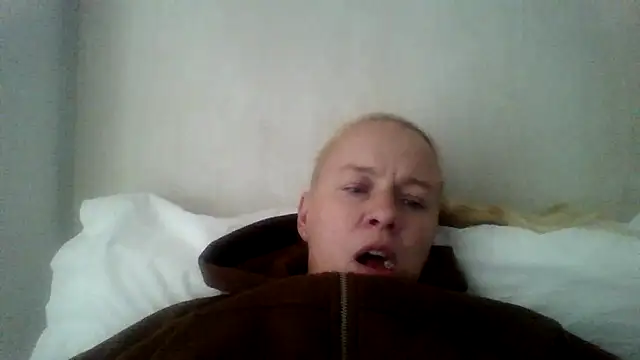 jennyblondeuk online show from 04-14-26, 02:56