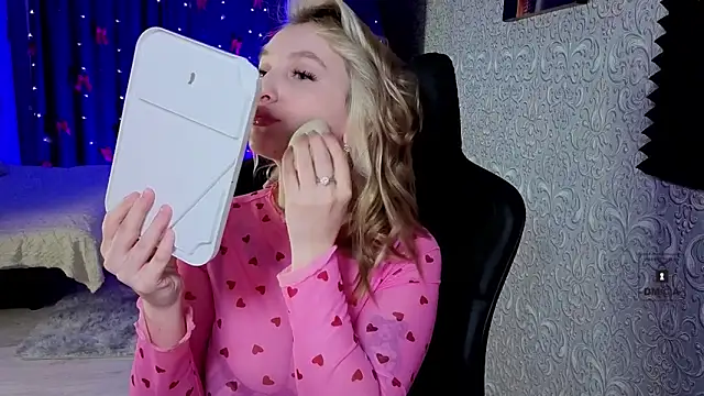 Eva Vibe  online show from 02-15-26, 06:04