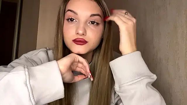 Snapshot of EmllyLighty chatting on 01-14-26, 12:55 EmllyLighty online show from 01-14-26, 12:55